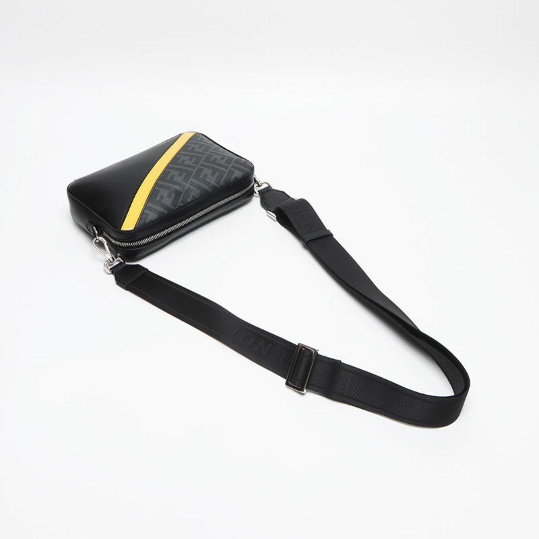 FENDI - フェンディ FENDI ダイアゴナル カメラケース FENDI - フェンディ FENDI ダイアゴナル カメラケース