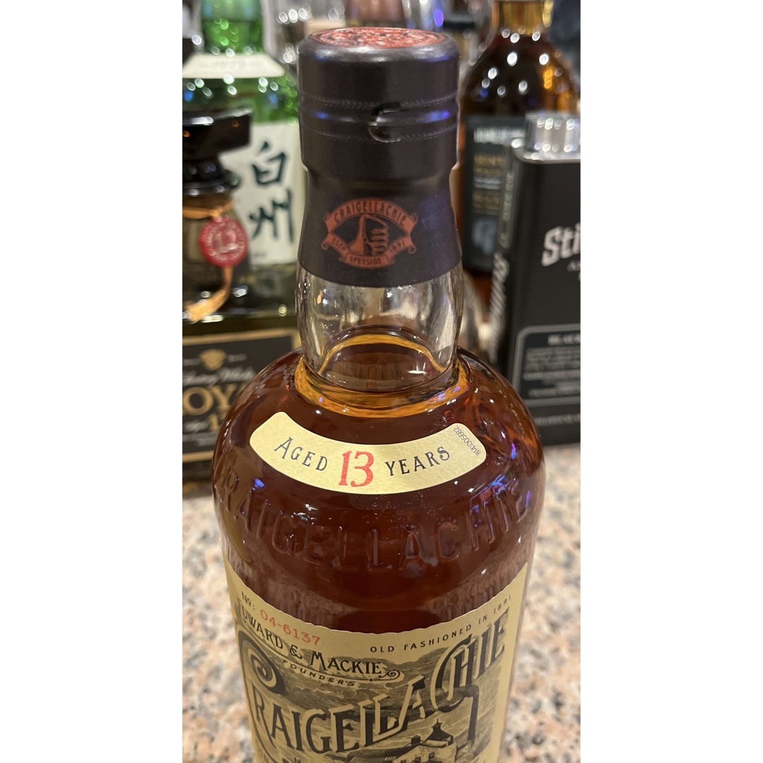 希少品❗️】クライゲラヒ13年 46% 700ml 箱付の通販 by ふじっ 希少品❗️】クライゲラヒ13年 46% 700ml 箱付の通販 by ふじっ