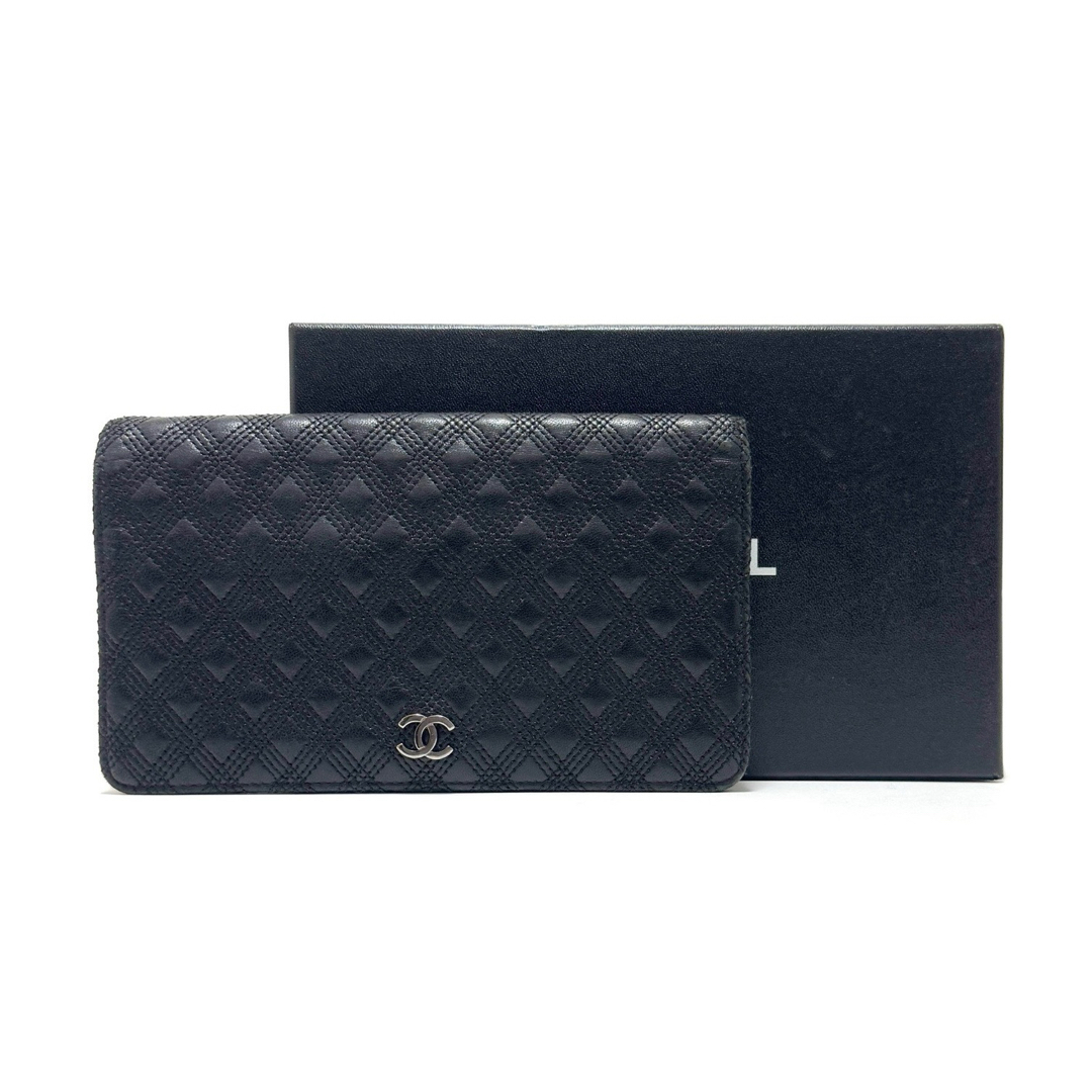 CHANEL - シャネル 長財布 二つ折り財布 ブラック 黒 シルバー CHANEL - シャネル 長財布 二つ折り財布 ブラック 黒 シルバー