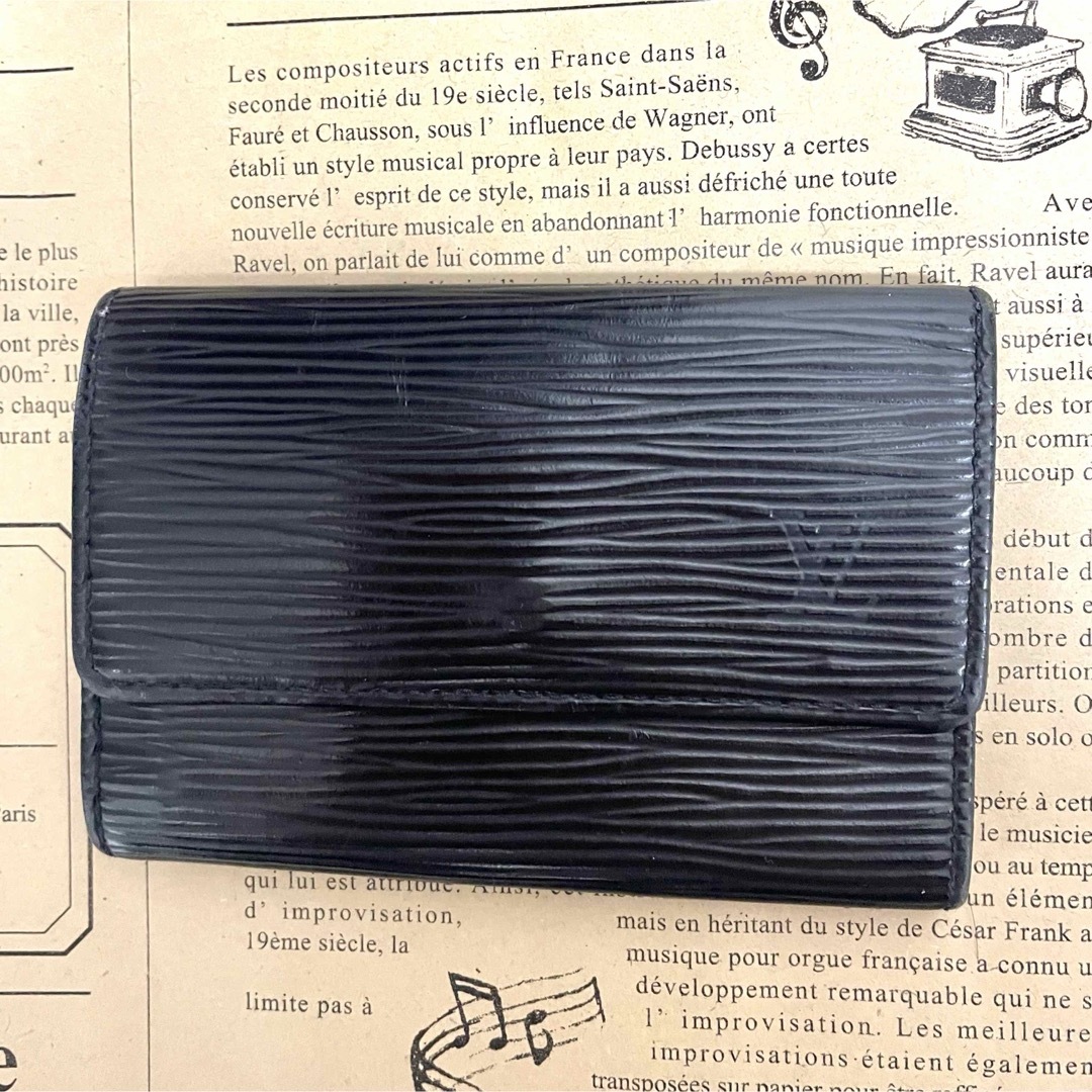 LOUIS VUITTON - ルイヴィトン エピ キーケース 6連 ブラック LOUIS VUITTON - ルイヴィトン エピ キーケース 6連 ブラック