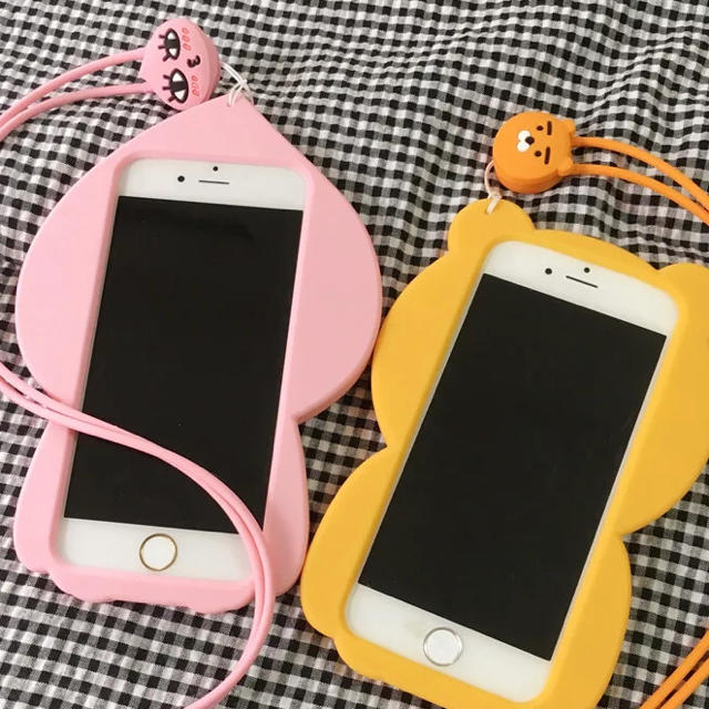 iPhoneケース即日発送可能 新作カカオフレンズ アピーチのシリコン携帯ケース スマホ/家電/カメラのスマホアクセサリー(iPhoneケース)の商品写真