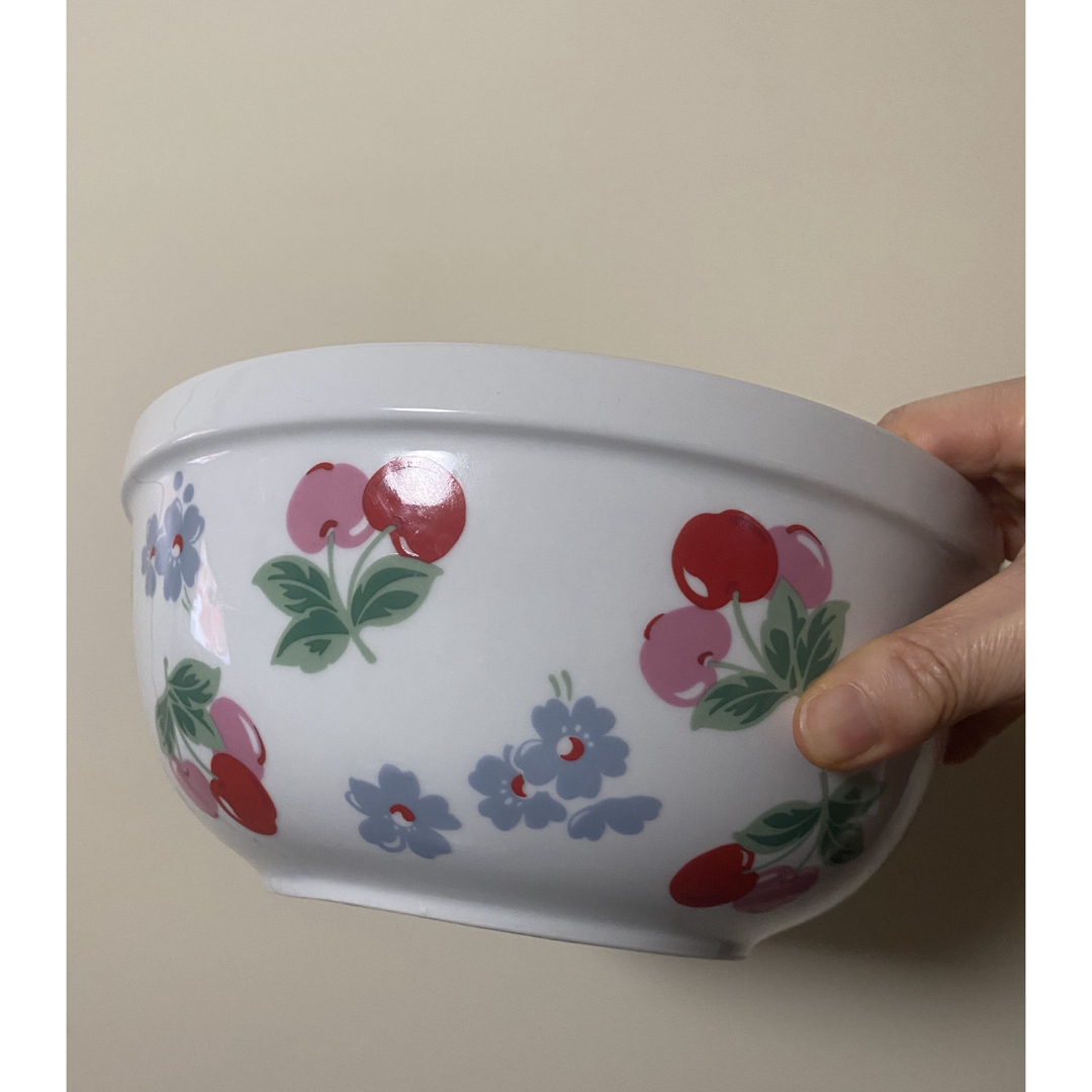 Cath Kidston - キャスキッドソン 陶器ボウルLサイズの通販 by Cath Kidston - キャスキッドソン 陶器ボウルLサイズの通販 by