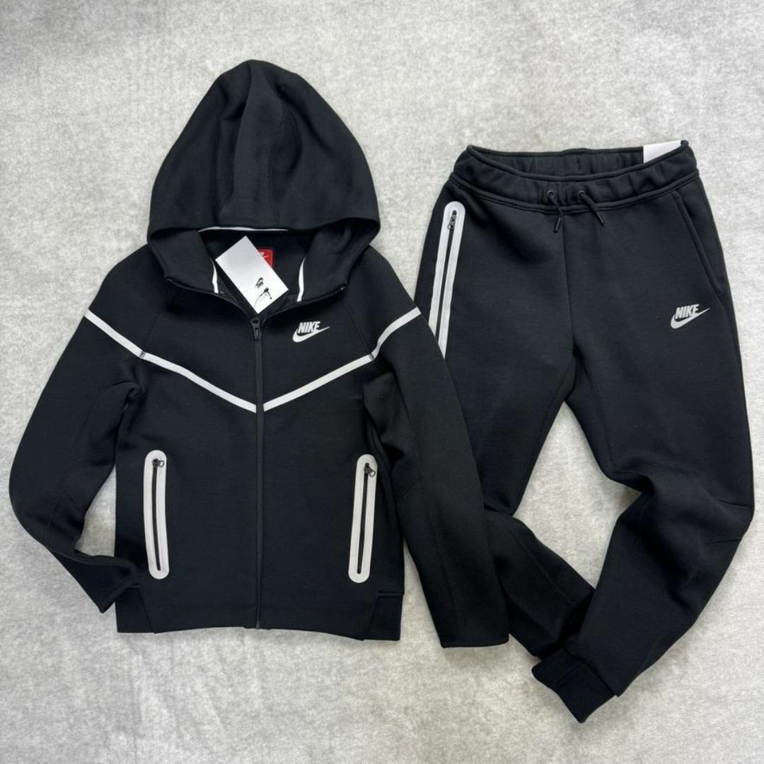 NIKE - 140cm NIKE テックフリース キッズ セットアップ ナイキ NIKE - 140cm NIKE テックフリース キッズ セットアップ ナイキ