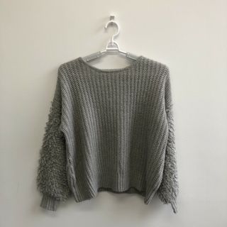 アーバンリサーチ(URBAN RESEARCH)の【URBAN RESEARCH DOORS】アーバンリサーチドアーズ セーター ニット フリンジ袖ニット サイズ1 グレー(ニット/セーター)
