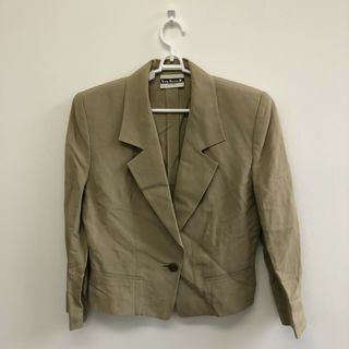 アンクライン(ANNE KLEIN)の【ANNEKLEINII】アンクライン セットアップ スカートセットアップ ベージュ ジャケット(セット/コーデ)