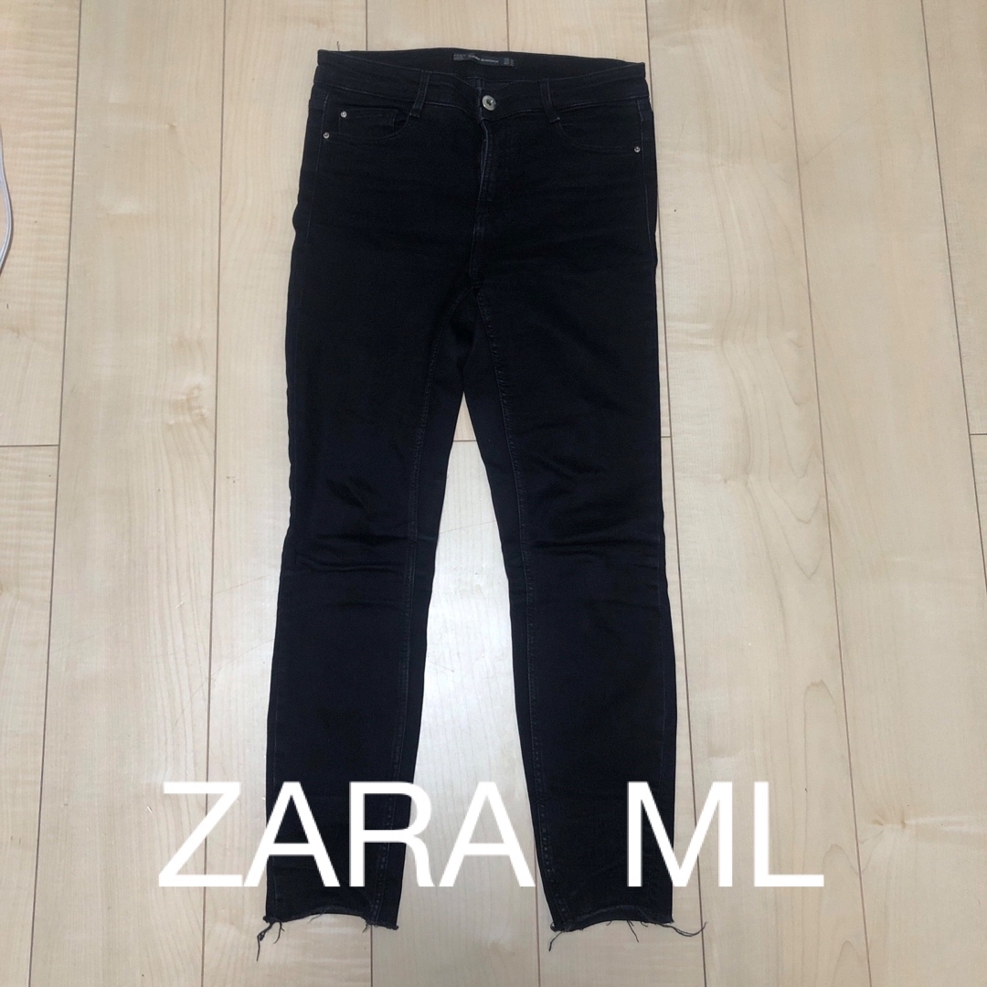 ZARA - ZARA ザラ ブラック スキニーデニム ダメージ加工 MLの ZARA - ZARA ザラ ブラック スキニーデニム ダメージ加工 MLの