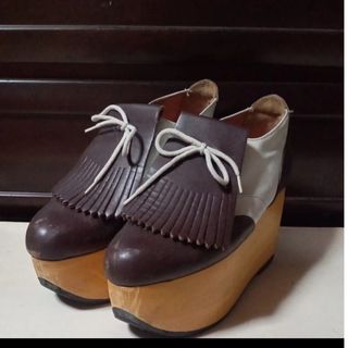 Vivienne Westwood(靴/シューズ ・ ホワイト/白色系)のフリマ Vivienne Westwood(靴/シューズ ・ ホワイト/白色系)のフリマ