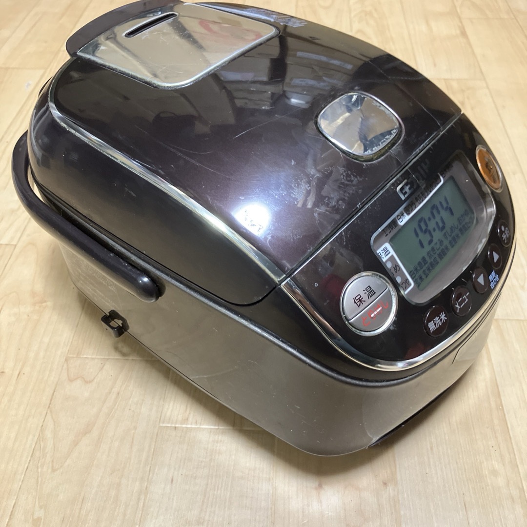 象印 ZOJIRUSHI 圧力IH炊飯器 NP-RX05 17年製 保証付 三合の通販 象印 ZOJIRUSHI 圧力IH炊飯器 NP-RX05 17年製 保証付 三合の通販