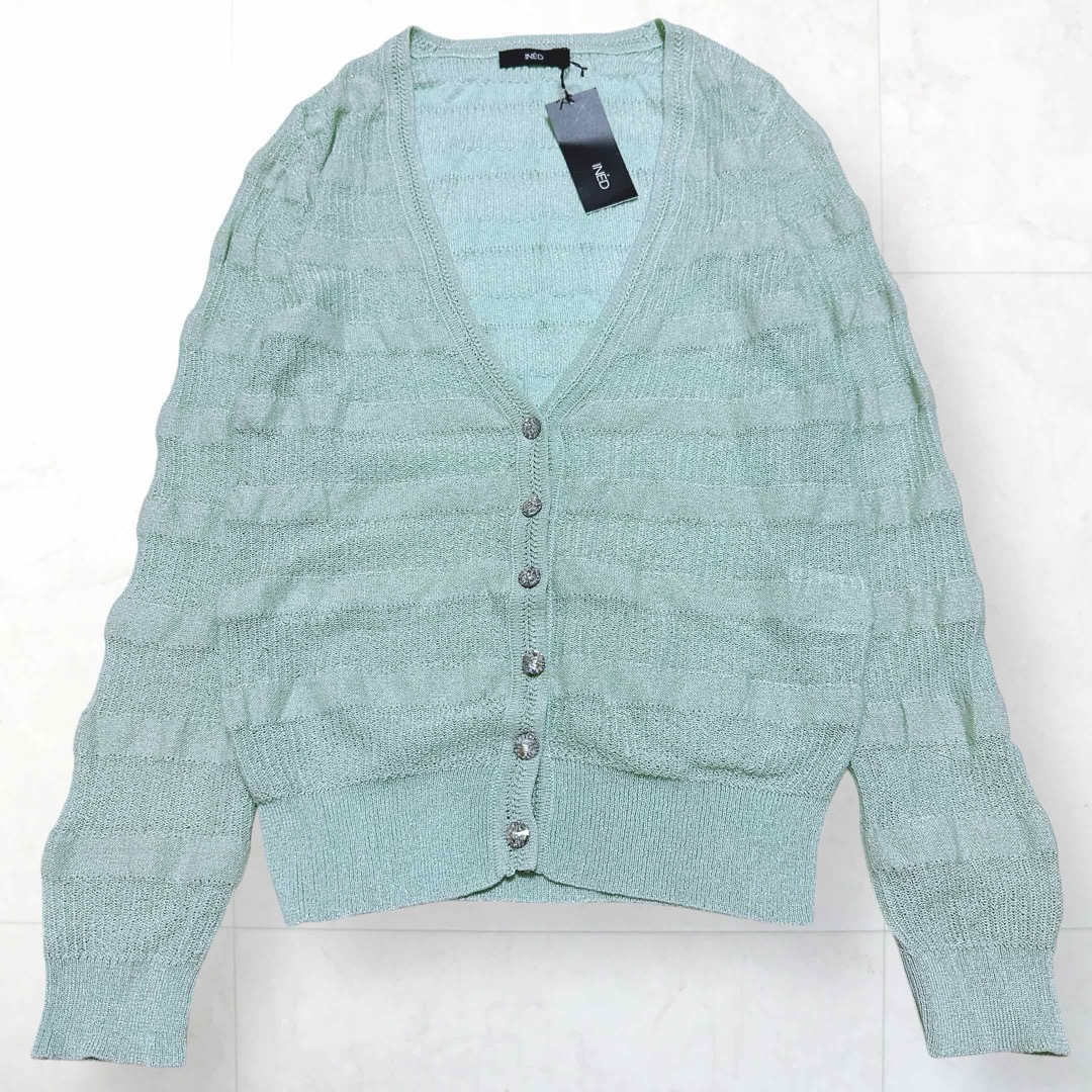 INED - タグ付き*INED ラメ入り カーディガン ビジューボタン INED - タグ付き*INED ラメ入り カーディガン ビジューボタン