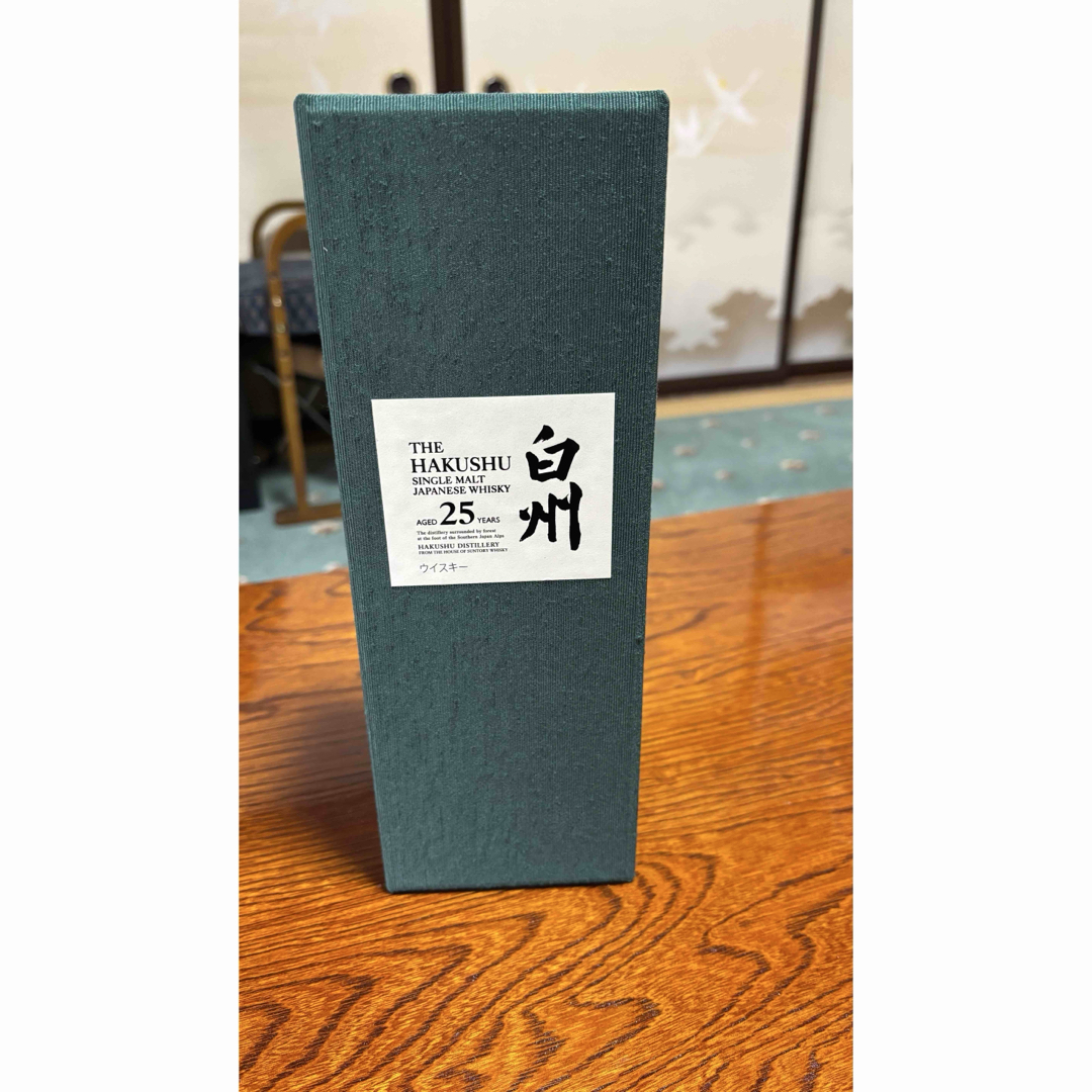 サントリー - 白州 25年 シングルモルトウイスキーの通販 by 雨 サントリー - 白州 25年 シングルモルトウイスキーの通販 by 雨