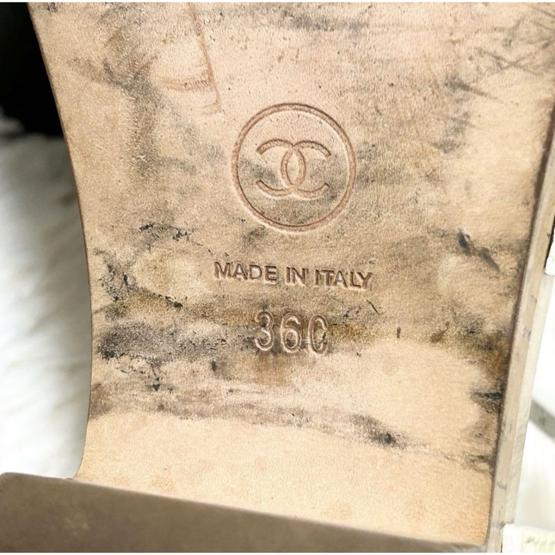 CHANEL - 正規品☆CHANEL☆春夏厚底ウェッジソールホワイトロゴ CHANEL - 正規品☆CHANEL☆春夏厚底ウェッジソールホワイトロゴ