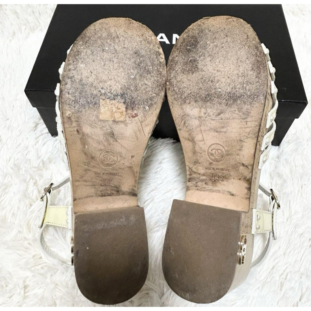 CHANEL - 正規品☆CHANEL☆春夏厚底ウェッジソールホワイトロゴ CHANEL - 正規品☆CHANEL☆春夏厚底ウェッジソールホワイトロゴ