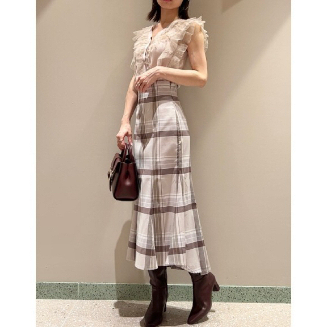 SNIDEL - 美品SNIDEL Sustainableチュールフリルノースリニット SNIDEL - 美品SNIDEL Sustainableチュールフリルノースリニット