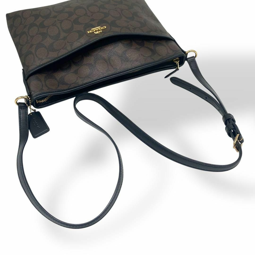 COACH - コーチ ショルダーバッグ サコッシュ PVCレザー COACH - コーチ ショルダーバッグ サコッシュ PVCレザー