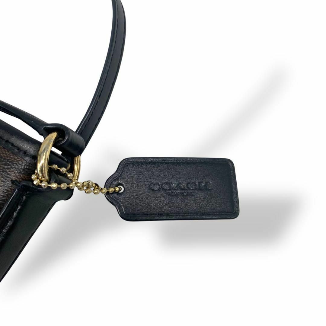 COACH - コーチ ショルダーバッグ サコッシュ PVCレザー COACH - コーチ ショルダーバッグ サコッシュ PVCレザー