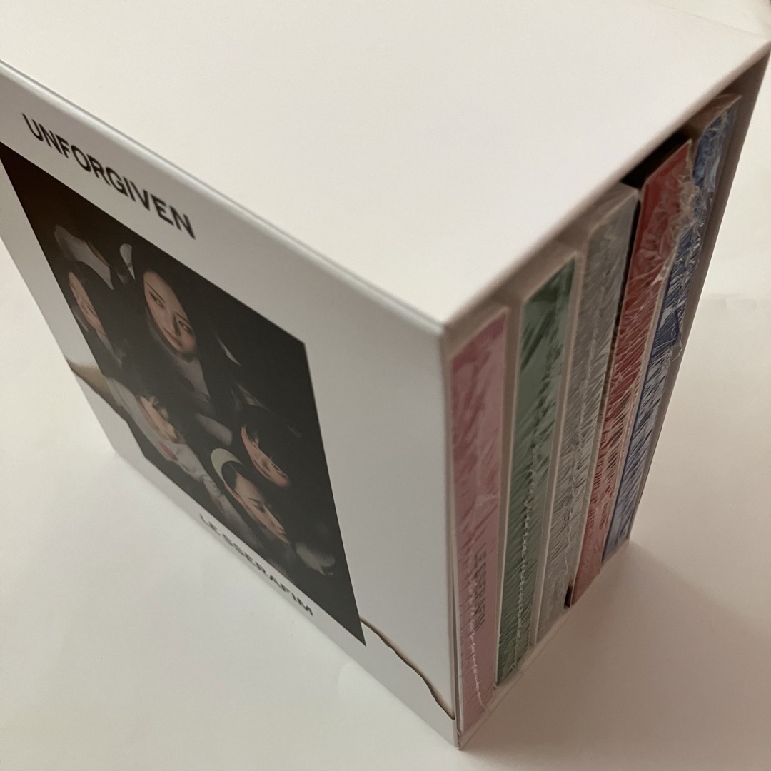 LE SSERAFIM - LESSERAFIM UNFORGIVEN コンパクト 5形態+ケース LE SSERAFIM - LESSERAFIM UNFORGIVEN コンパクト 5形態+ケース