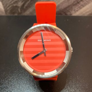 ISSEY MIYAKE - 希少 ISSEY MIYAKE VUE 腕時計 ホワイト 白 VJ20 ISSEY MIYAKE - 希少 ISSEY MIYAKE VUE 腕時計 ホワイト 白 VJ20