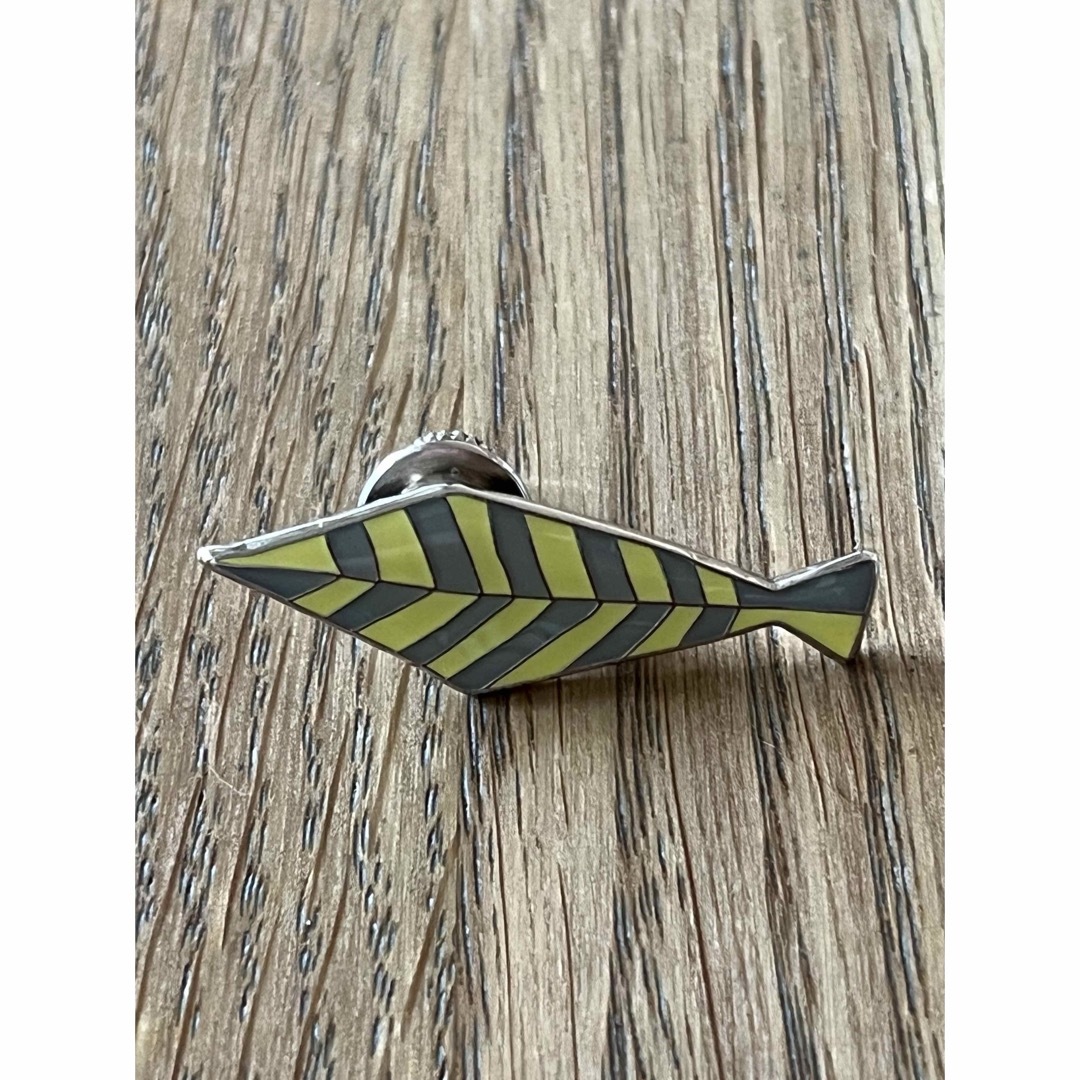 mina perhonen - ミナペルホネン お魚ピンバッジ2個の通販 by mina perhonen - ミナペルホネン お魚ピンバッジ2個の通販 by