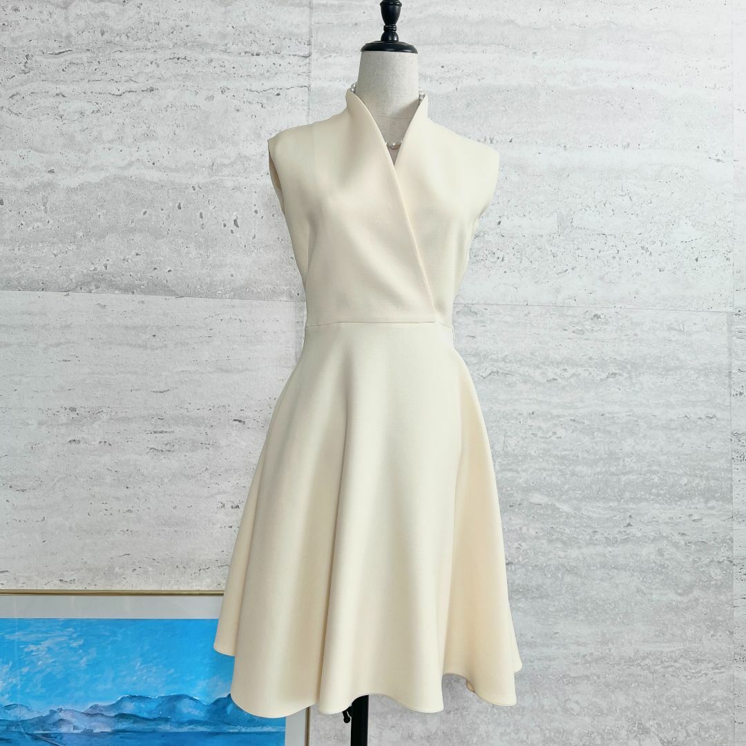 Christian Dior - 未使用☆Christian Dior☆最新タグ☆シルク Christian Dior - 未使用☆Christian Dior☆最新タグ☆シルク