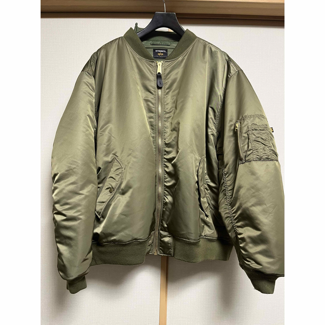 VETEMENTS - VETEMENTS×Alpha/リバーシブル ボンバーブルゾン VETEMENTS - VETEMENTS×Alpha/リバーシブル ボンバーブルゾン