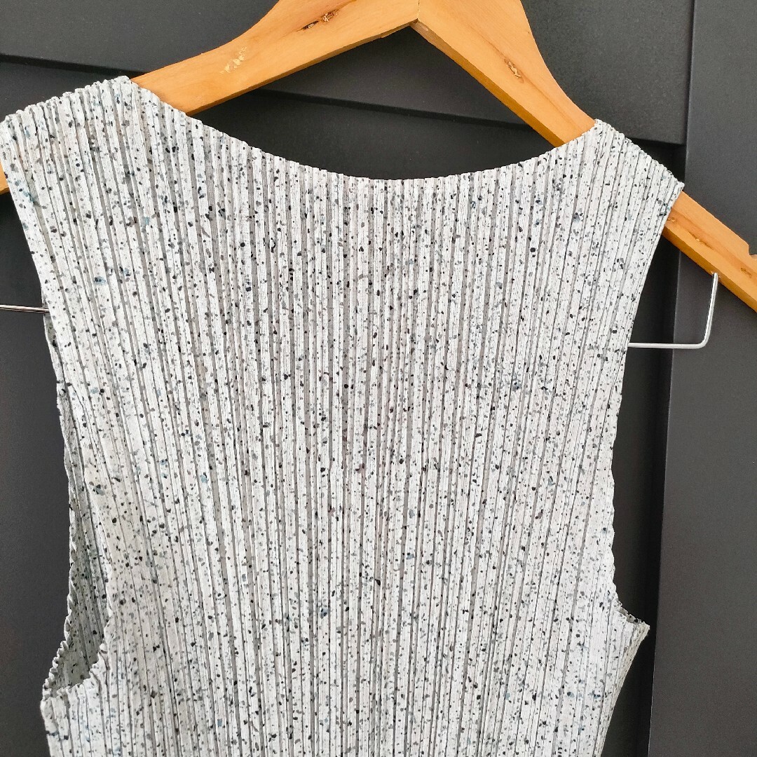 PLEATS PLEASE ISSEY MIYAKE - 美品 PLEATS PLEASE プリーツ PLEATS PLEASE ISSEY MIYAKE - 美品 PLEATS PLEASE プリーツ