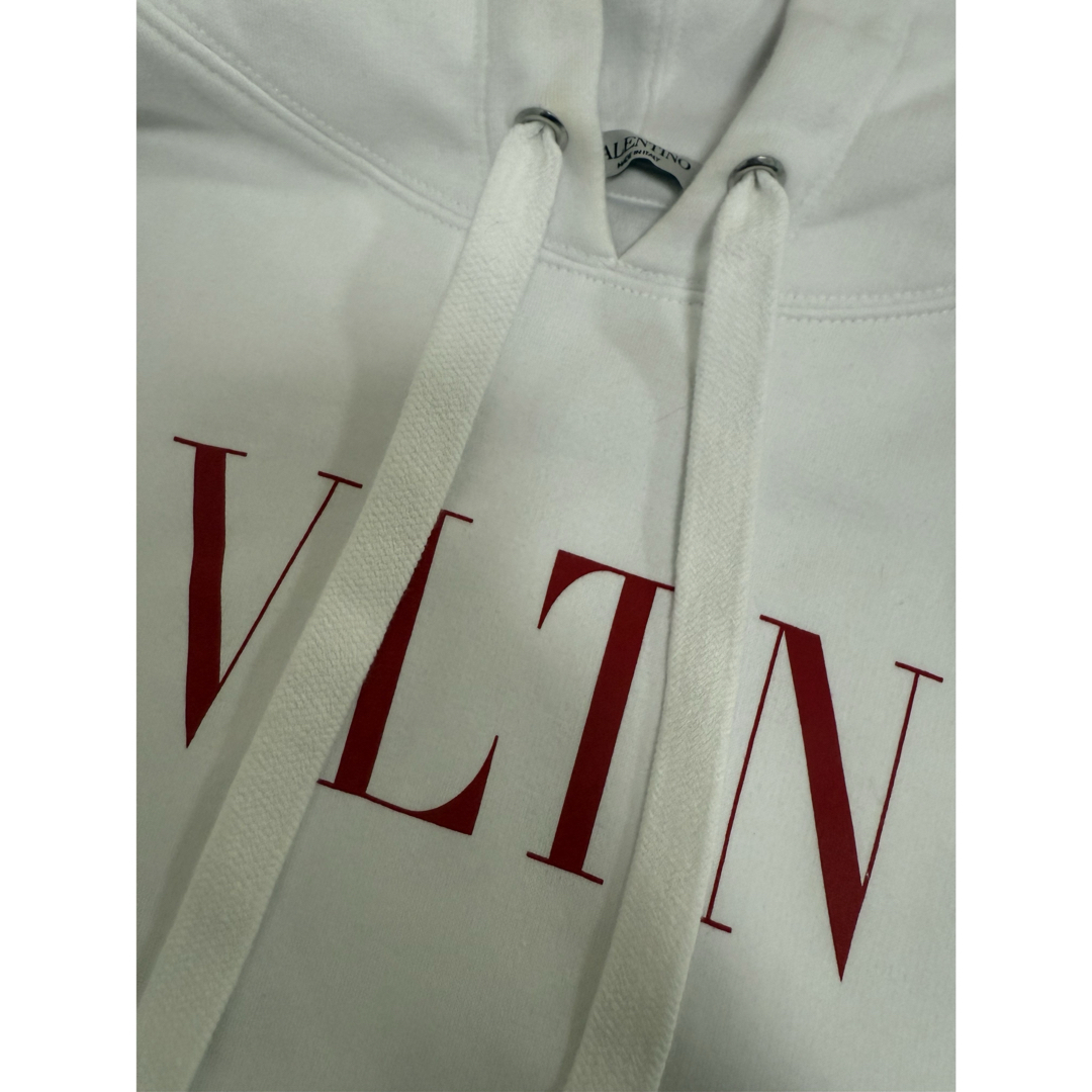 VALENTINO - ヴァレンティノ パーカーの通販 by reichan's shop VALENTINO - ヴァレンティノ パーカーの通販 by reichan's shop
