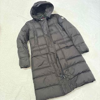 MONCLER(ダウンコート ・ ブラウン/茶色系)のフリマアイテム一覧 MONCLER(ダウンコート ・ ブラウン/茶色系)のフリマアイテム一覧