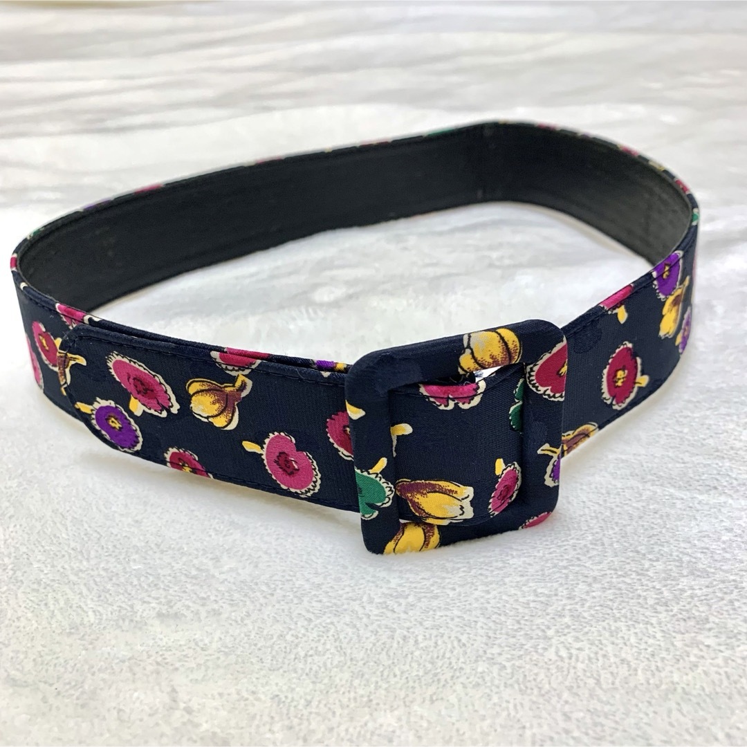 leilian - 極美品 Leilian レリアン ヴィンテージ 総柄 ベルト付 leilian - 極美品 Leilian レリアン ヴィンテージ 総柄 ベルト付