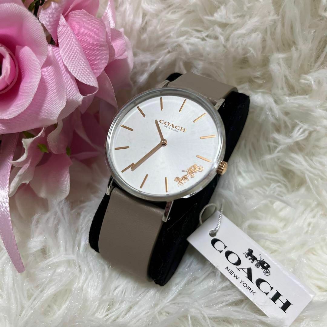 COACH - 新品未使用 COACH コーチ 腕時計 白 銀 ベージュの通販 COACH - 新品未使用 COACH コーチ 腕時計 白 銀 ベージュの通販