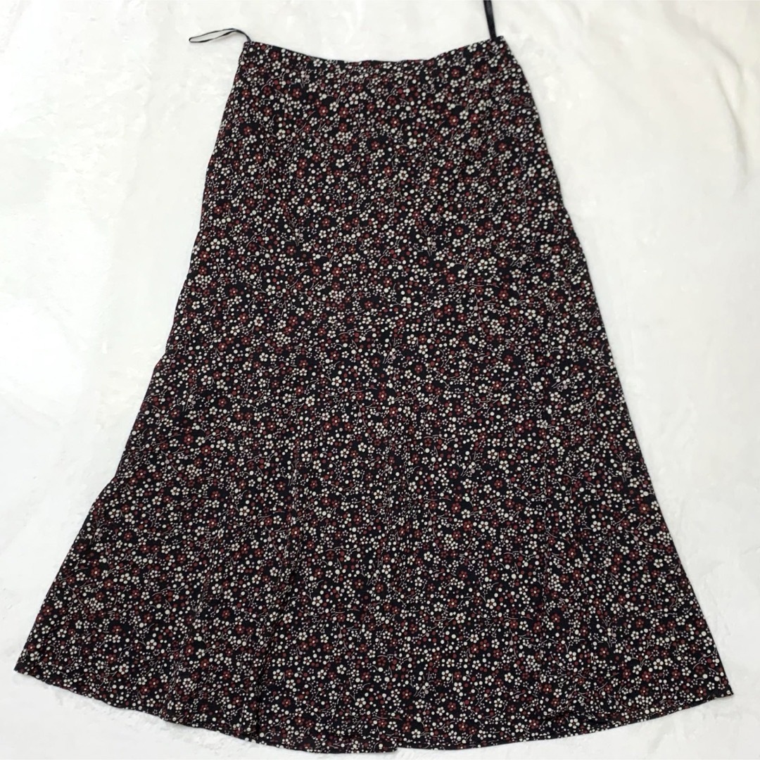 LAURA ASHLEY - 美品 ローラアシュレイ 花柄 スカート LAURA ASHLEY - 美品 ローラアシュレイ 花柄 スカート
