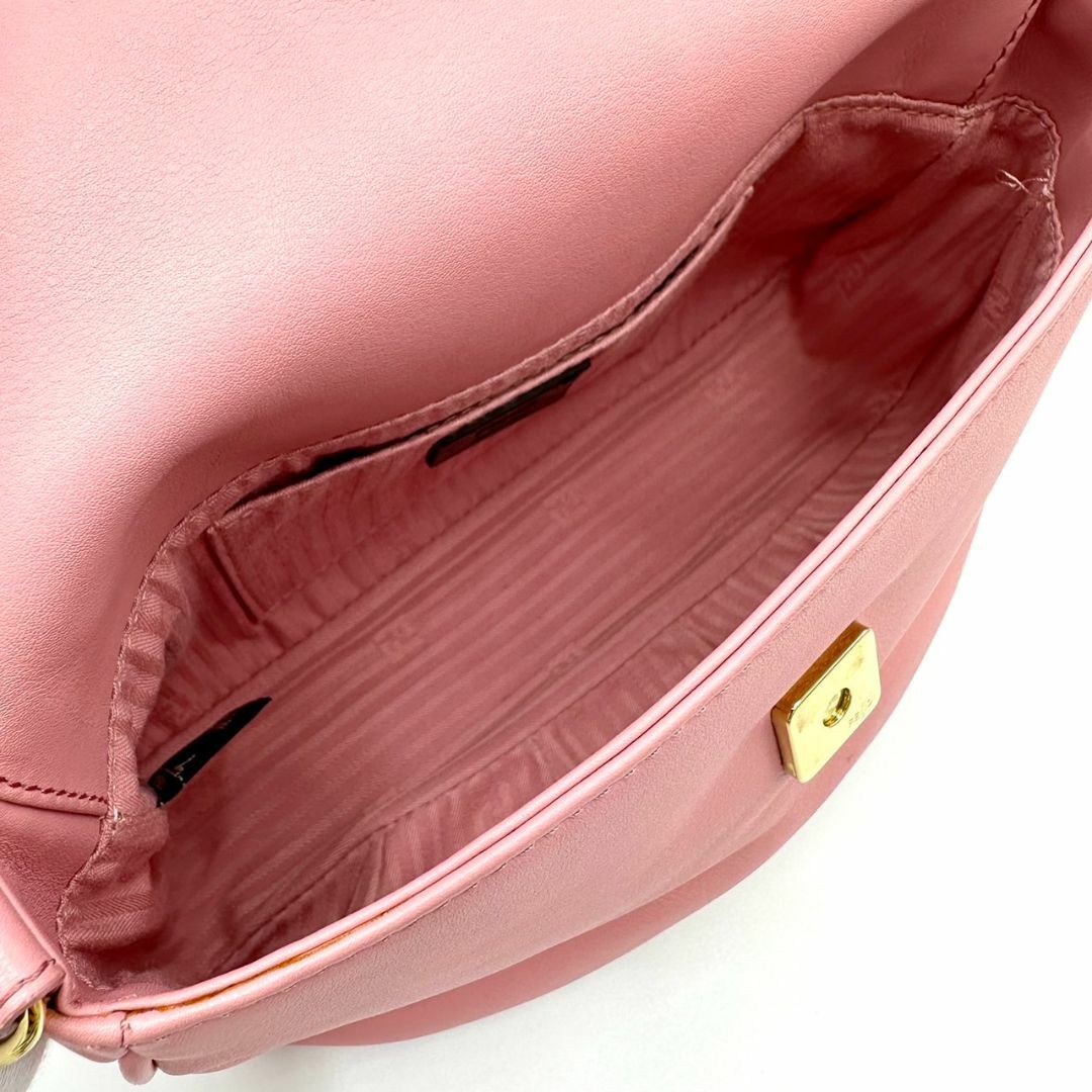 FENDI - FENDI フェンディ チェーンショルダーバッグ パステル FENDI - FENDI フェンディ チェーンショルダーバッグ パステル
