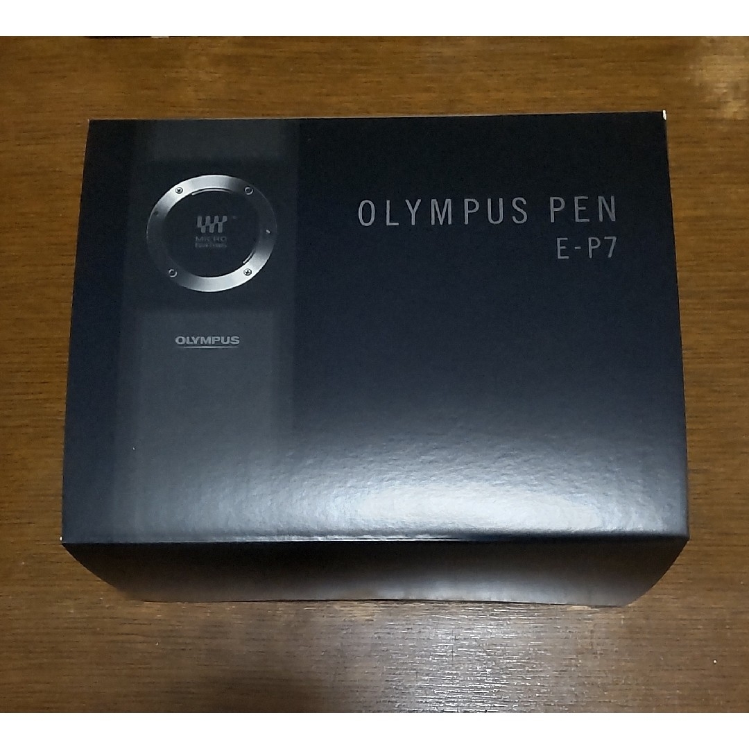 OLYMPUS PEN E-P7 14-42mm EZレンズキット ホワイト の通販 by OLYMPUS PEN E-P7 14-42mm EZレンズキット ホワイト の通販 by