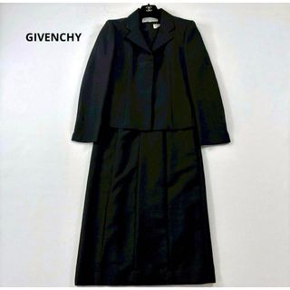 GIVENCHY(フォーマル/ドレス)のフリマアイテム一覧 GIVENCHY(フォーマル/ドレス)のフリマアイテム一覧