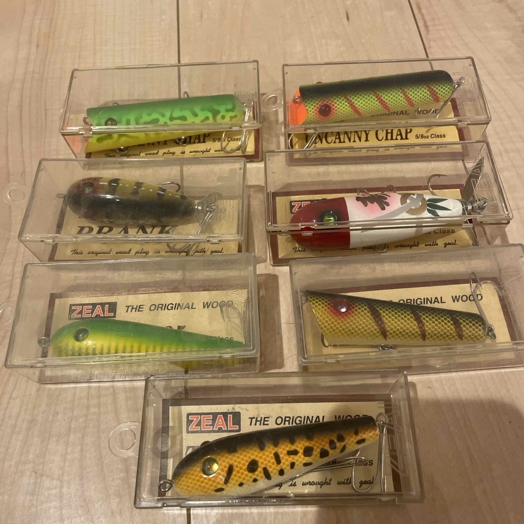 ZEAL ルアーまとめ売り29個美品 BOX付の通販 by mel1214's shop ZEAL ルアーまとめ売り29個美品 BOX付の通販 by mel1214's shop