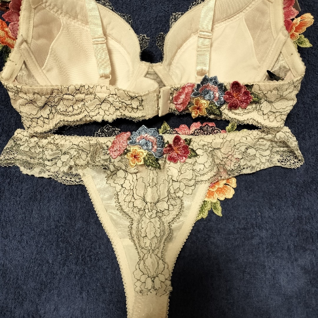 サルートの通販 by きいshop|ラクマ サルートの通販 by きいshop|ラクマ