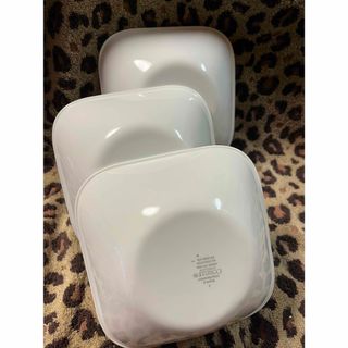 CORELLE - 新品未使用 CORELLE ワンプレート 皿 いちご柄 CORELLE - 新品未使用 CORELLE ワンプレート 皿 いちご柄