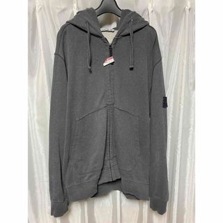 STONE ISLAND(パーカー)のフリマアイテム一覧 STONE ISLAND(パーカー)のフリマアイテム一覧