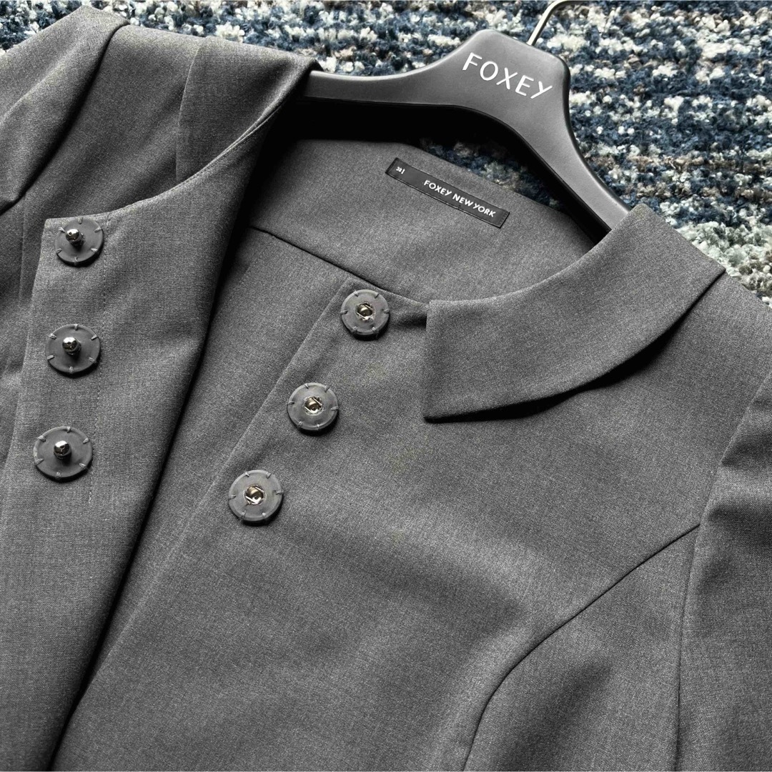 FOXEY - FOXEY NY 38 くるみボタン ショートジャケットの通販 by FOXEY - FOXEY NY 38 くるみボタン ショートジャケットの通販 by