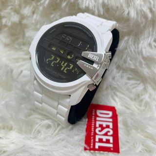 DIESEL - 新品未使用 DIESEL ディーゼル 腕時計 白 黒の通販 by DIESEL - 新品未使用 DIESEL ディーゼル 腕時計 白 黒の通販 by