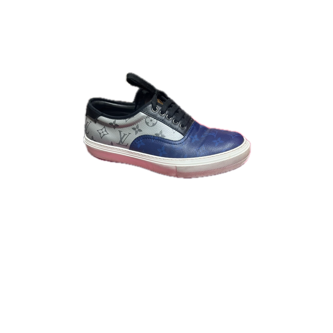 LOUIS VUITTON - LOUIS VUITTON (美品)レザースニーカー LOUIS VUITTON - LOUIS VUITTON (美品)レザースニーカー