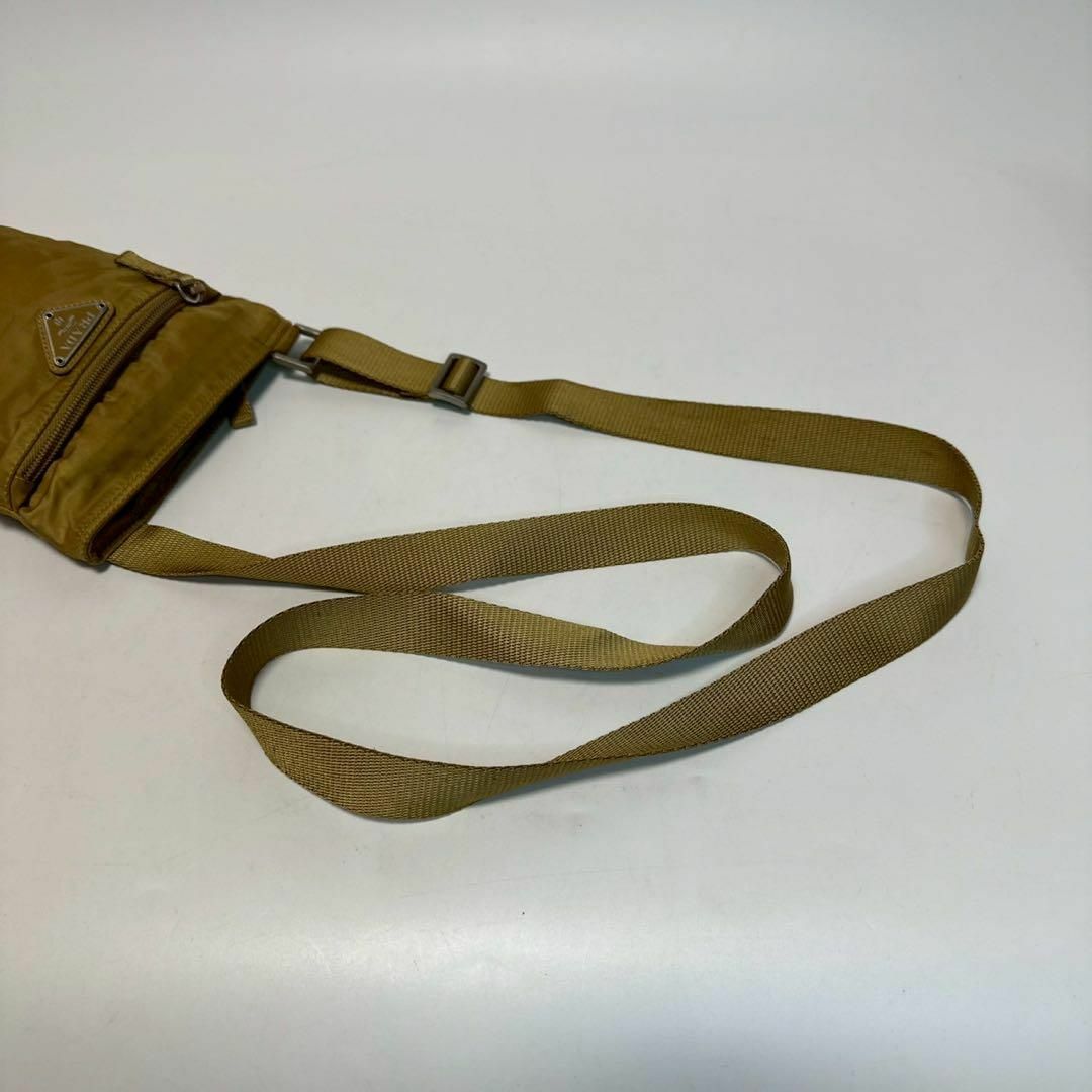 PRADA - m58【美品】プラダ 三角ロゴ ナイロン ベージュ PRADA - m58【美品】プラダ 三角ロゴ ナイロン ベージュ