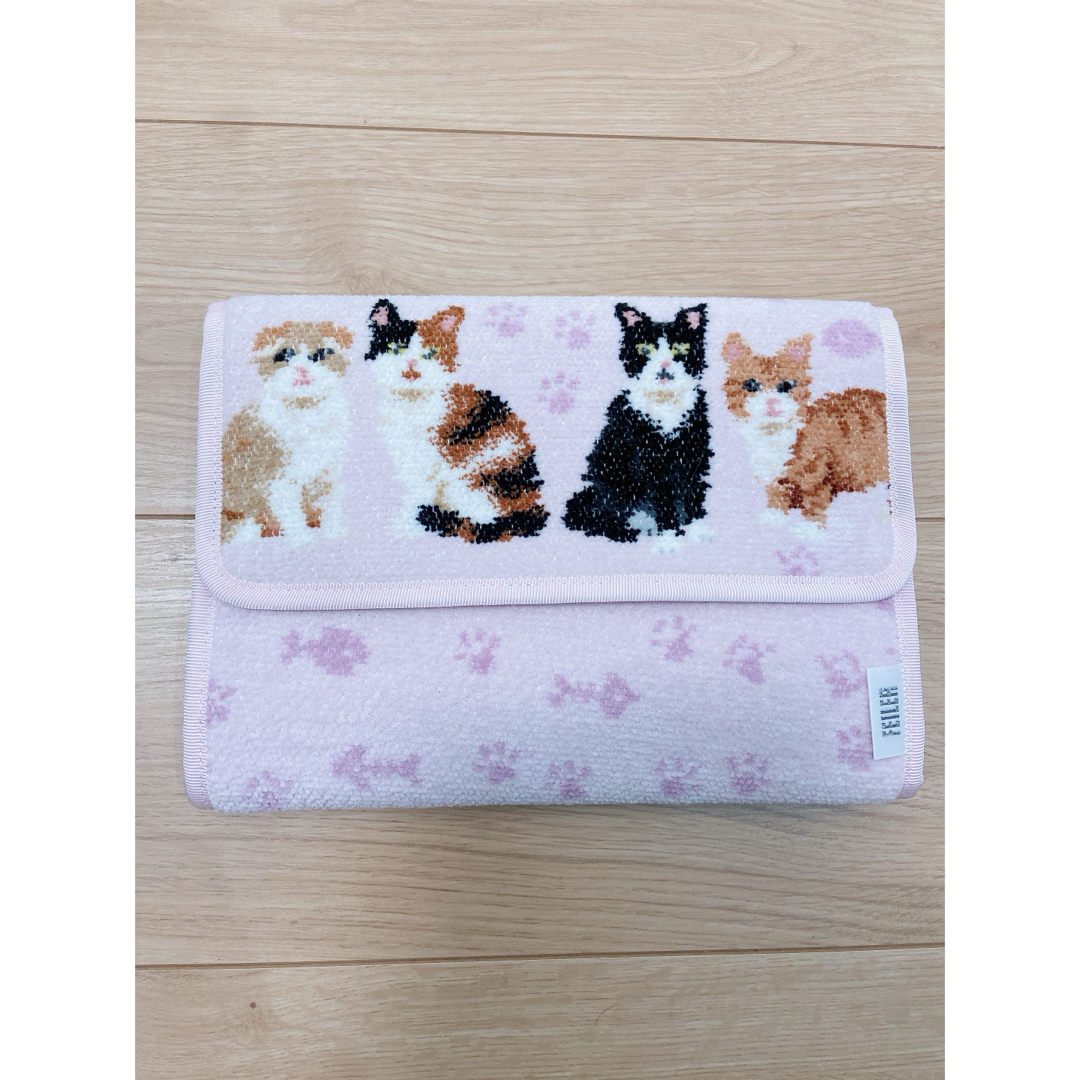 FEILER(フェイラー)のFEILLER マルチケース 猫 キッズ/ベビー/マタニティのマタニティ(母子手帳ケース)の商品写真