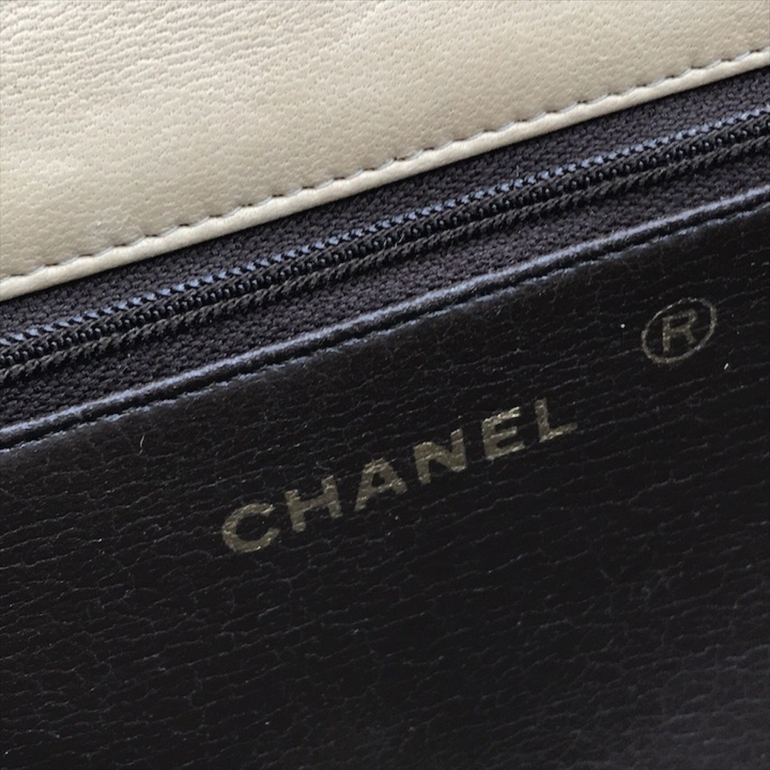 CHANEL - CHANEL シャネル ココマーク マトラッセ チェーン CHANEL - CHANEL シャネル ココマーク マトラッセ チェーン