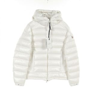 MONCLER(ダウンジャケット ・ ホワイト/白色系)のフリマ MONCLER(ダウンジャケット ・ ホワイト/白色系)のフリマ