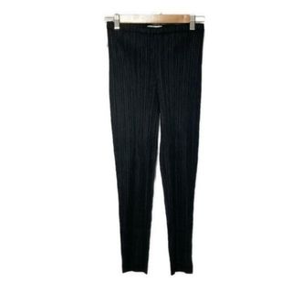PLEATS PLEASE ISSEY MIYAKE(パンツ ・ ブラック/黒色系)の PLEATS PLEASE ISSEY MIYAKE(パンツ ・ ブラック/黒色系)の