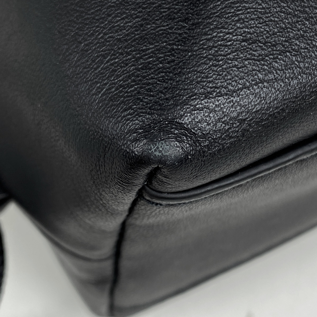 COACH - コーチ ロゴ リュックサック レディース 【中古】の通販 COACH - コーチ ロゴ リュックサック レディース 【中古】の通販