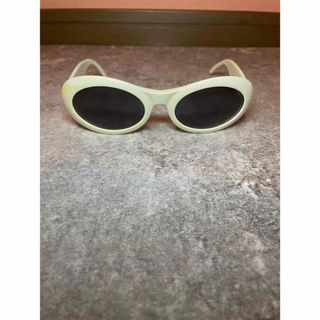 GUCCI(サングラス/メガネ ・ ホワイト/白色系)のフリマ GUCCI(サングラス/メガネ ・ ホワイト/白色系)のフリマ