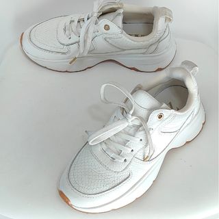 ZARA - 【ZARA】大人気⭐︎バレエフラットスニーカー 美品の通販 ZARA - 【ZARA】大人気⭐︎バレエフラットスニーカー 美品の通販