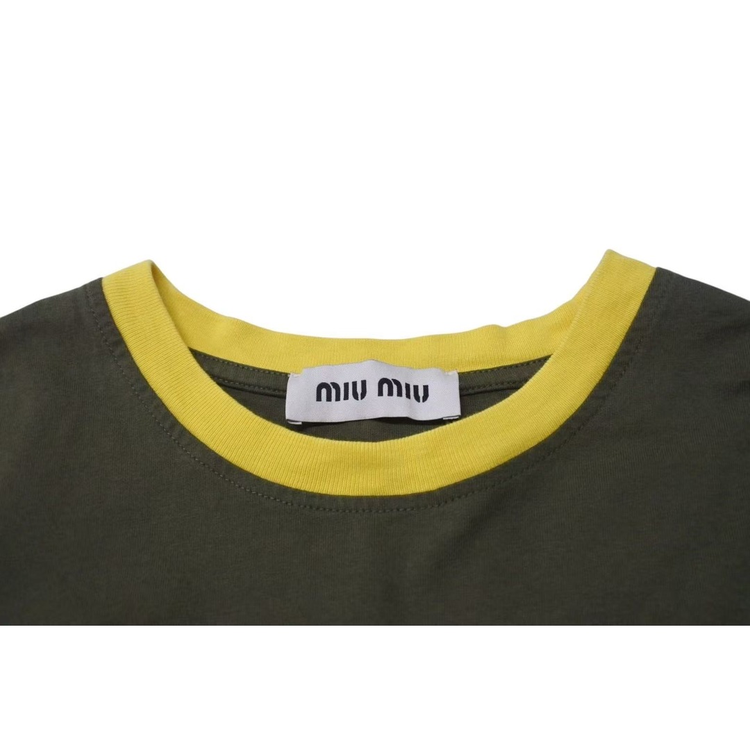 MIU MIU - MIUMIU ミュウミュウ クロップドTシャツ ロゴ刺繍 MIU MIU - MIUMIU ミュウミュウ クロップドTシャツ ロゴ刺繍