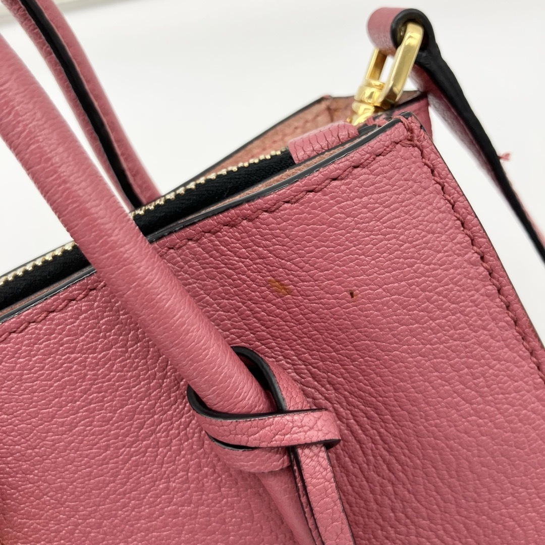 MIU MIU - miumiu マドラス 2way ハンドバッグ ショルダーバッグ MIU MIU - miumiu マドラス 2way ハンドバッグ ショルダーバッグ